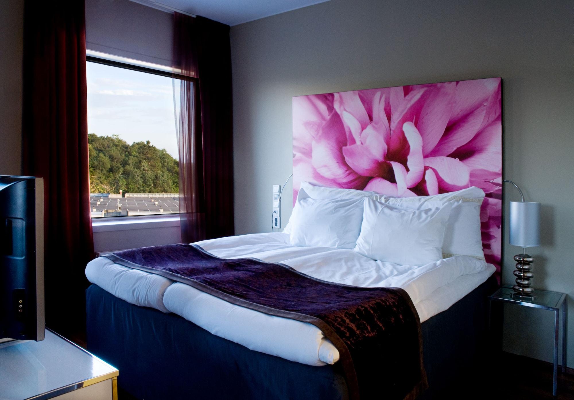 Clarion Hotel Bergen Airport Экстерьер фото