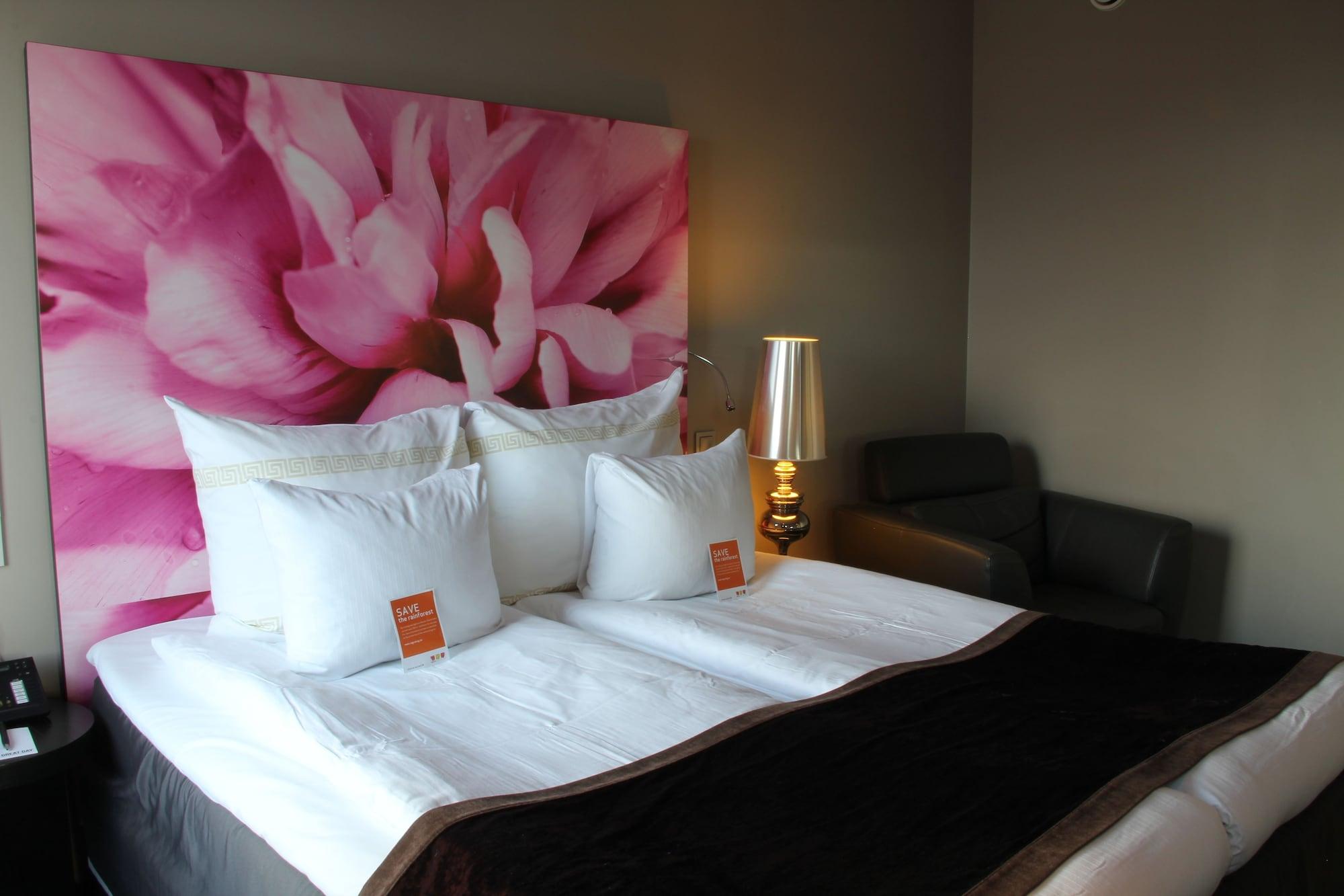 Clarion Hotel Bergen Airport Экстерьер фото