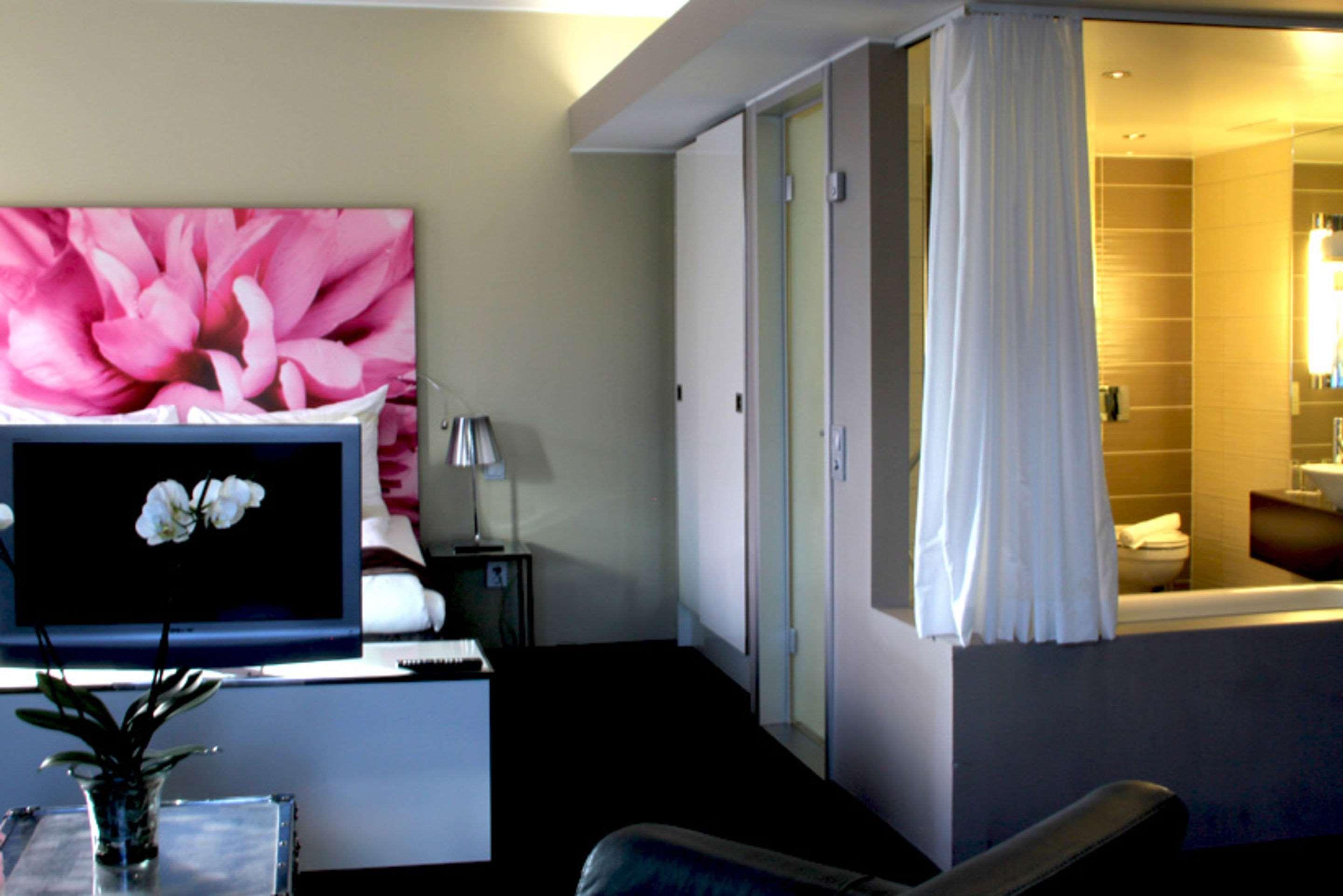 Clarion Hotel Bergen Airport Экстерьер фото