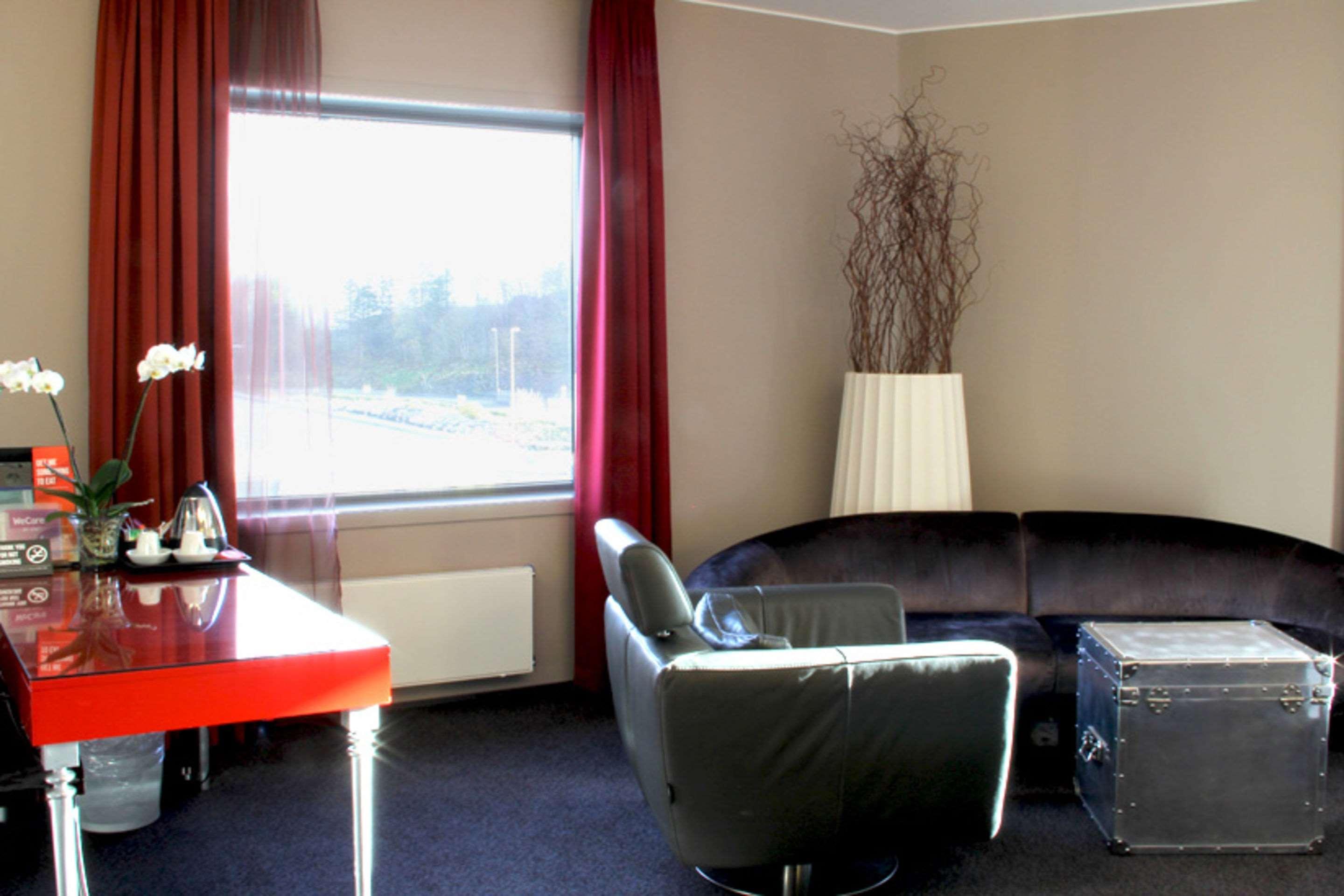 Clarion Hotel Bergen Airport Экстерьер фото