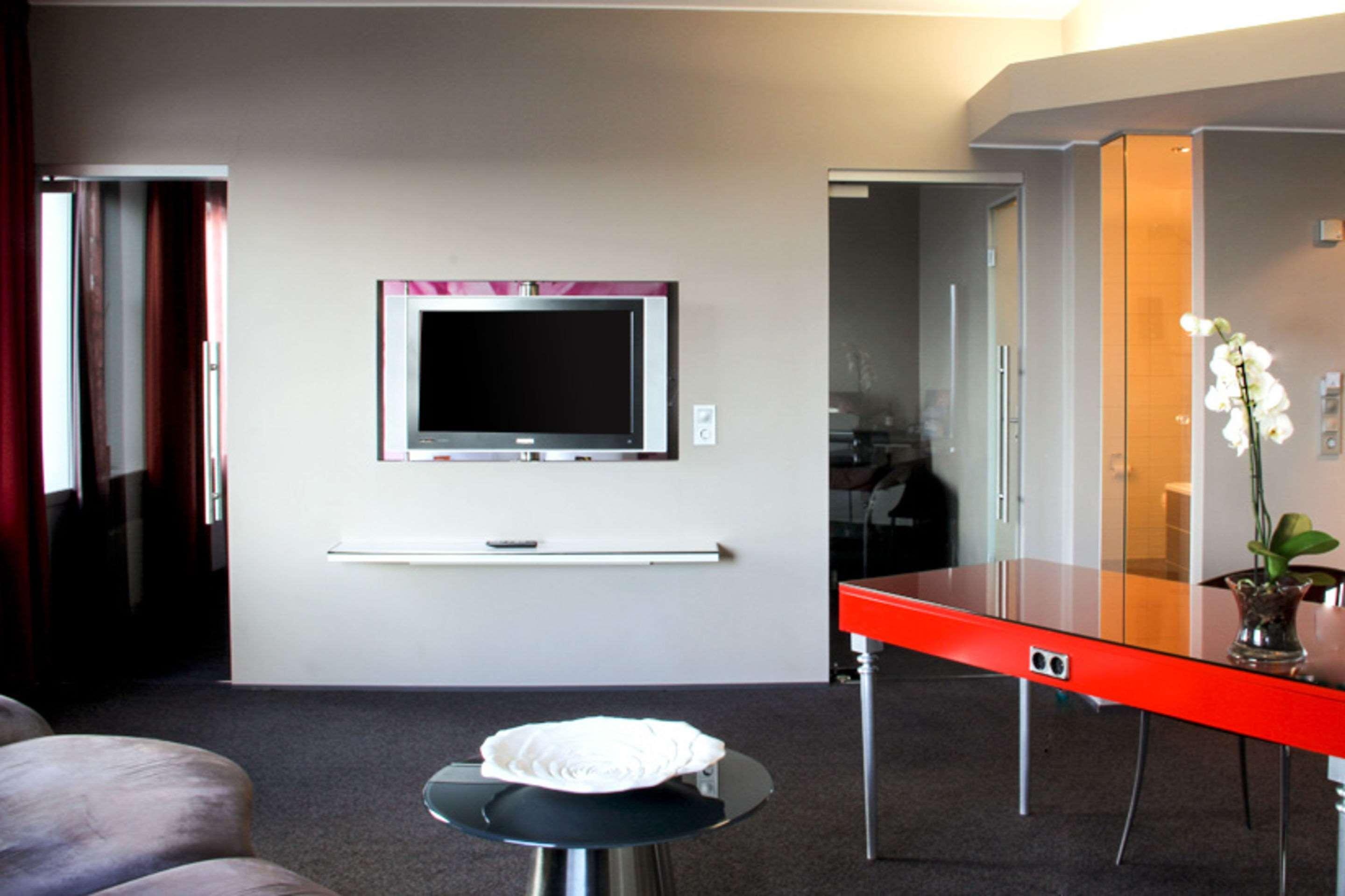 Clarion Hotel Bergen Airport Экстерьер фото