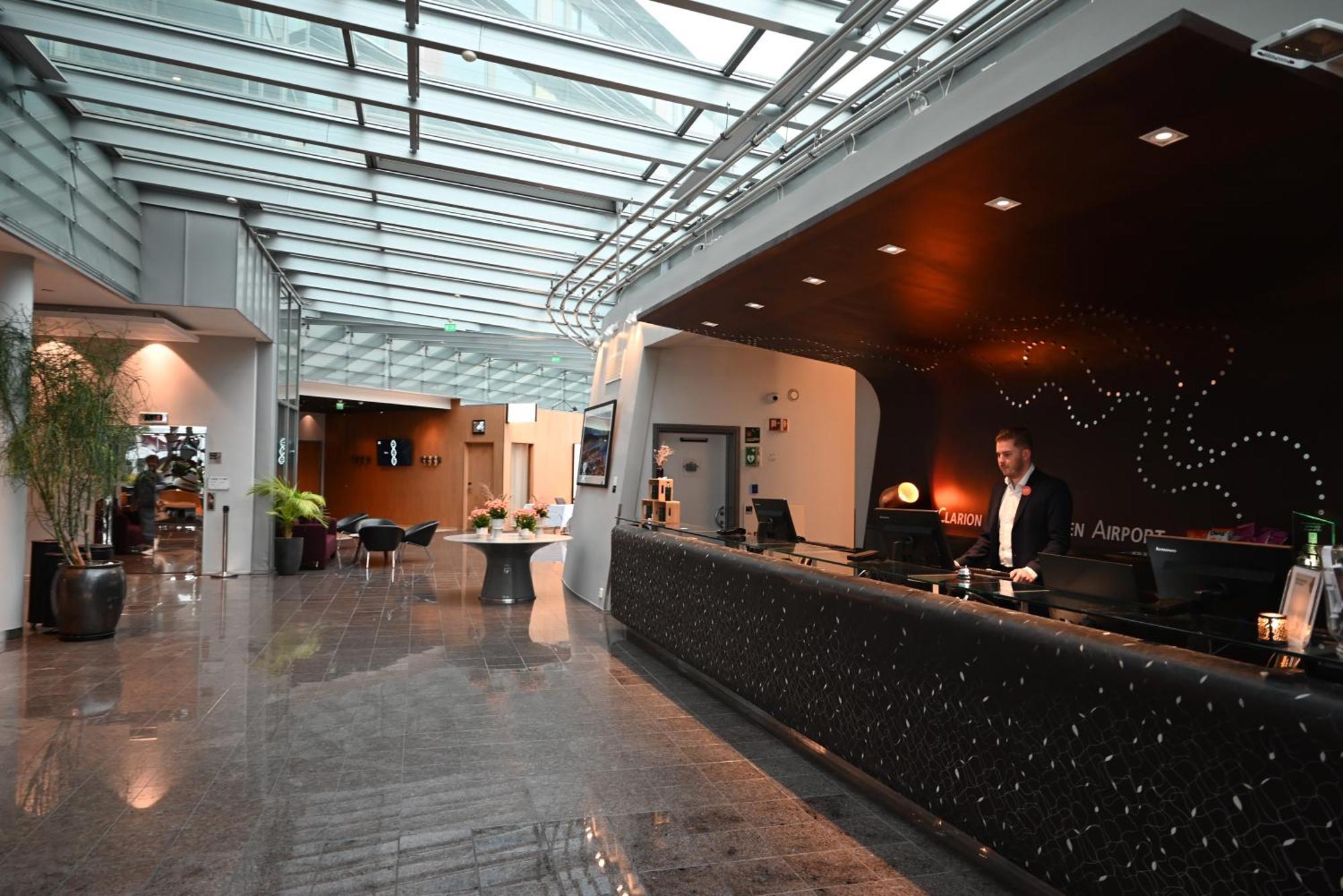 Clarion Hotel Bergen Airport Экстерьер фото